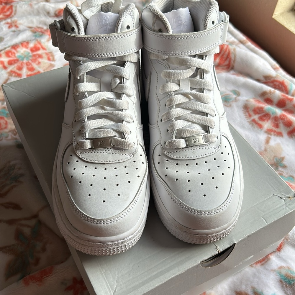 Used Nike Air Force 1s High Top